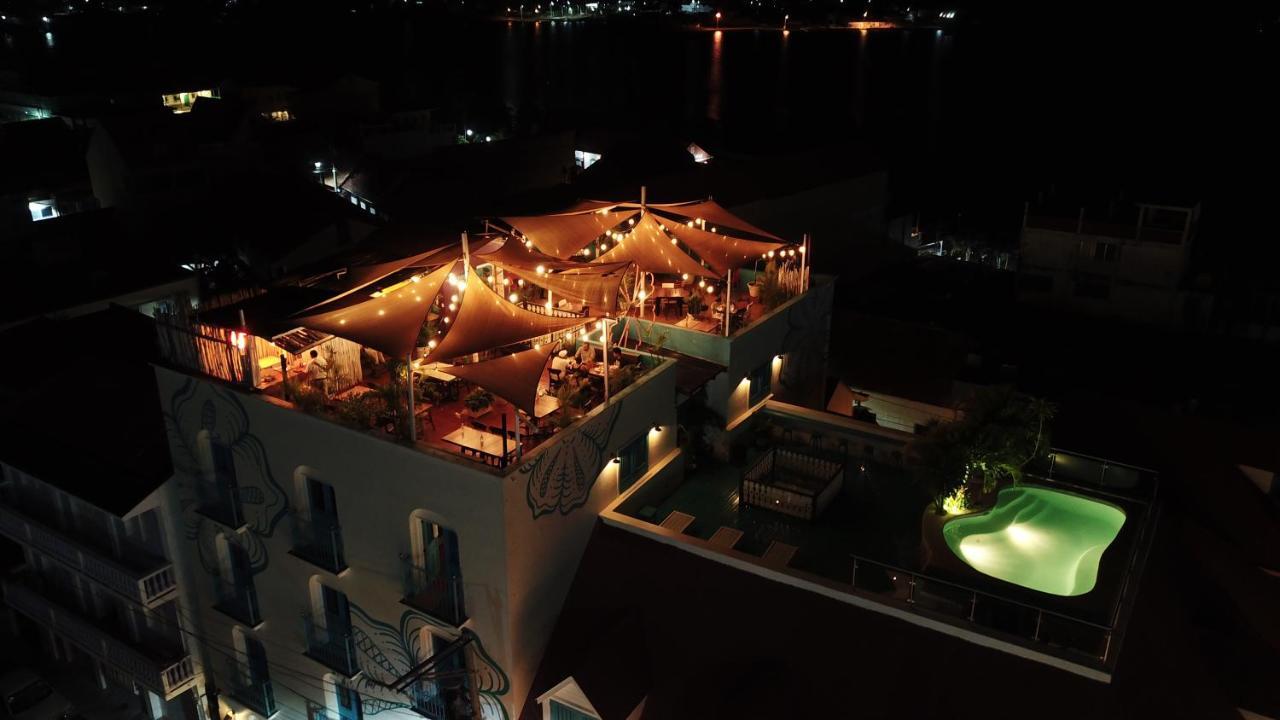 Hotel Isla De Flores Zewnętrze zdjęcie